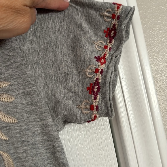 Johnny Was Swing Top with Raw Edge Detail - Picture 4 of 7